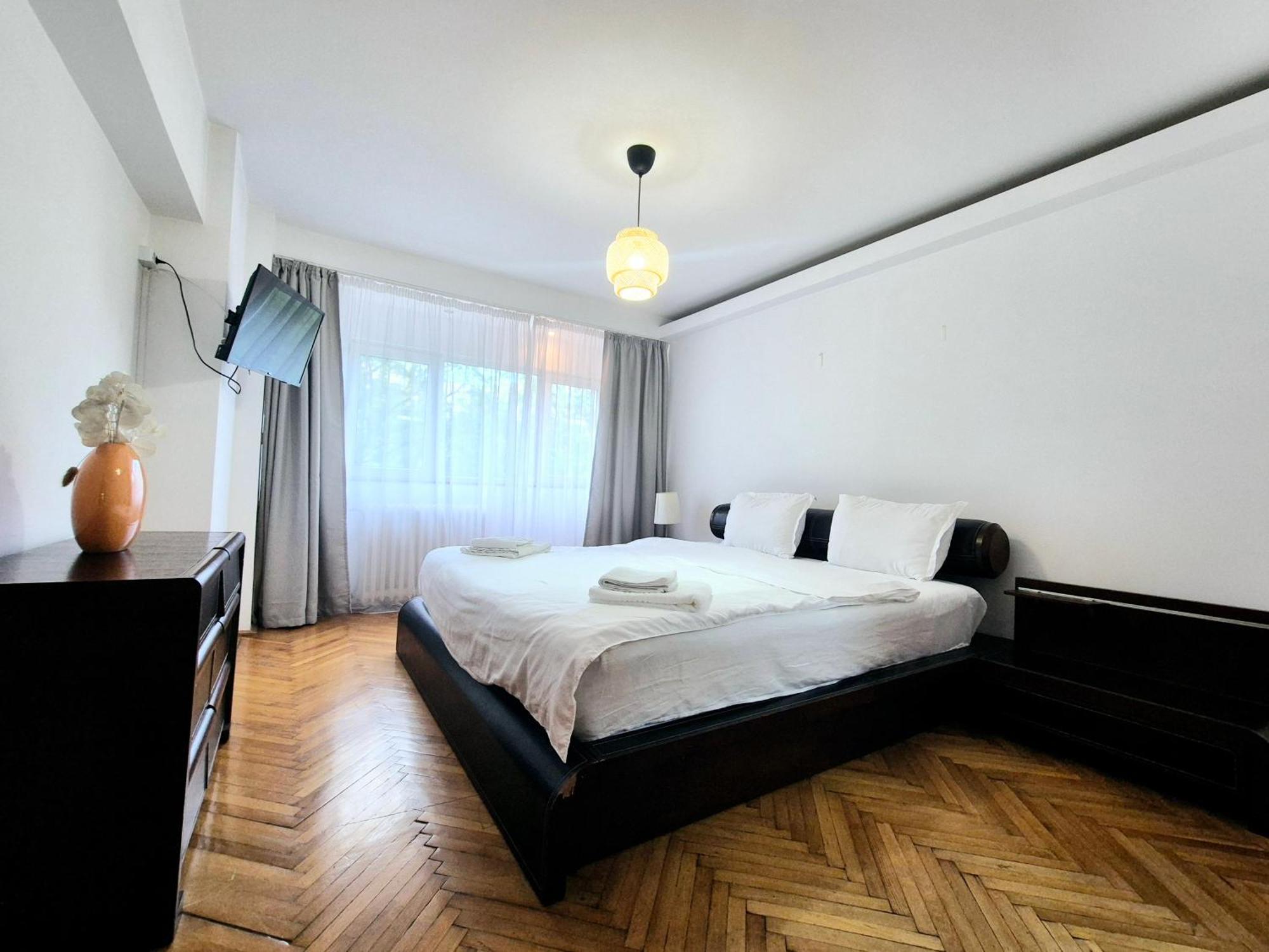 Tranquil Unirii Residence - Elegant & Spacious Living With Parking Steps From Parliament Bukareszt Zewnętrze zdjęcie